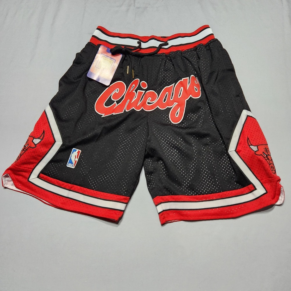 Just Don Chicago Bulls 1997-98 Basketball Shorts Mens Small Black Red‎ Mesh NBA